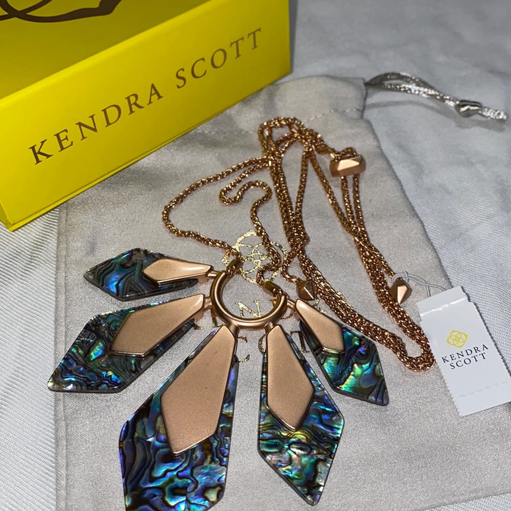 Kendra Scott Necklace